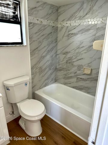 1184 Sapphire Street SE, Palm Bay, FL 32909