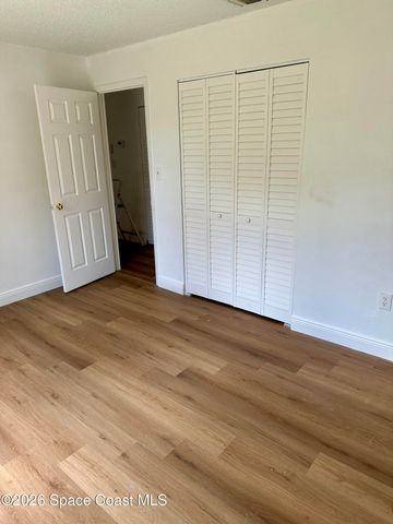 1184 Sapphire Street SE, Palm Bay, FL 32909