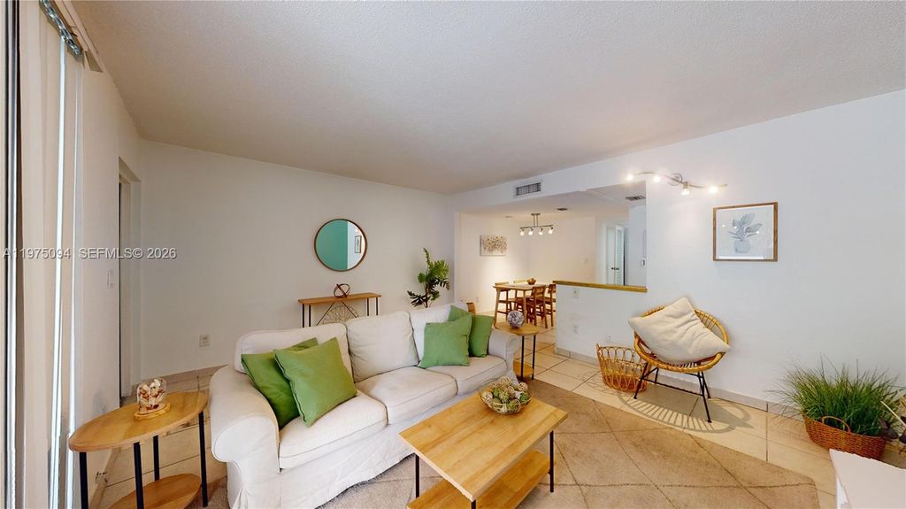 2345 NE 135th St 101, North Miami, FL 33181