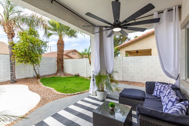 3674 S JOSHUA TREE Lane, Gilbert, AZ 85297