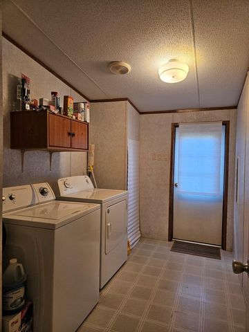 448 Reeves Lane, Harper, TX 78631