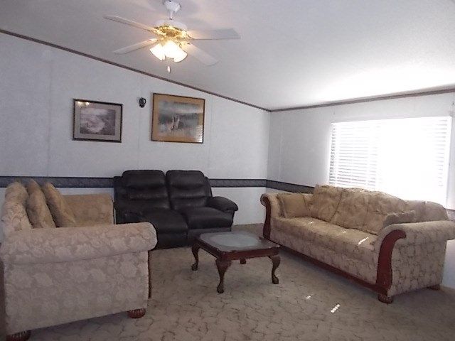 448 Reeves Lane, Harper, TX 78631