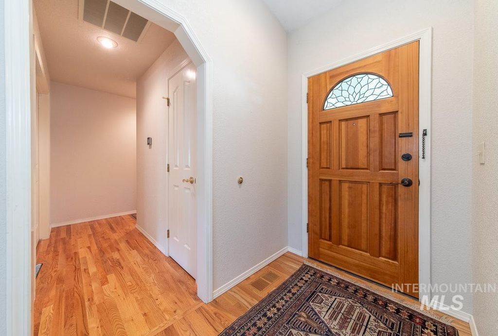 11805 W Hickory Dr, Boise, ID 83713 photo 4