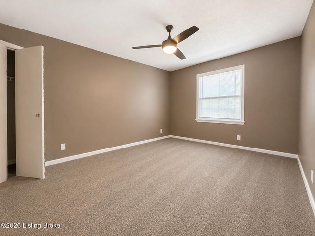 3501 Paragon Ct UNIT 30, Louisville, KY 40218