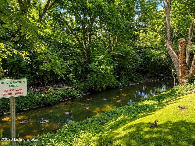 3501 Paragon Ct UNIT 30, Louisville, KY 40218