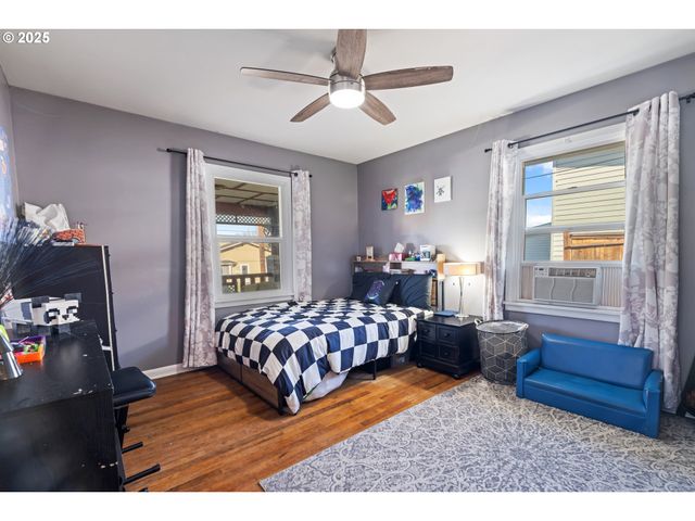 1416 E 14TH St, The Dalles, OR 97058