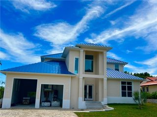 1861 Dogwood DR, Marco Island, FL 34145