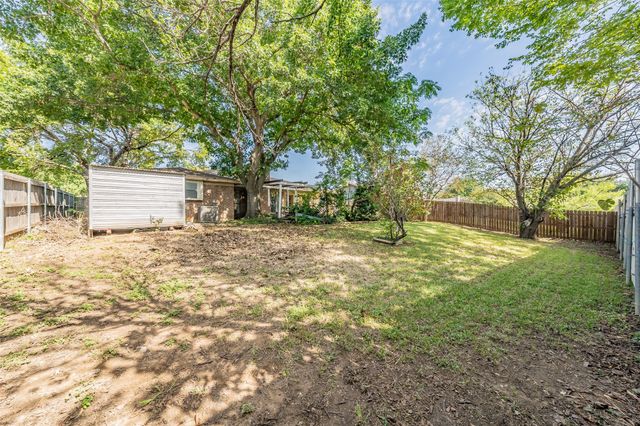 3213 Whisperwood Court, Bedford, TX 76021