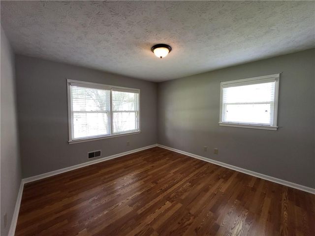4548 Shallowford Road, Roswell, GA 30075