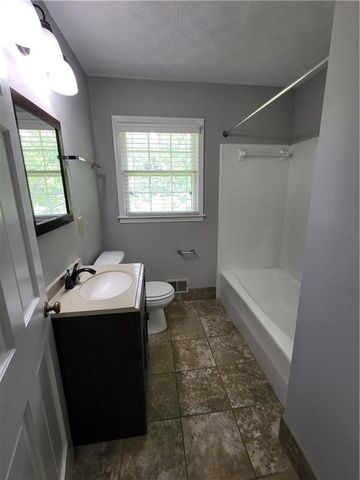 4548 Shallowford Road, Roswell, GA 30075