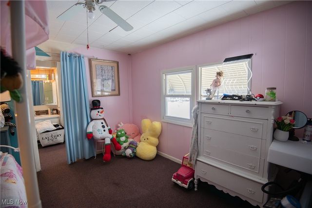 92 larry Lane, Cortland, OH 44410