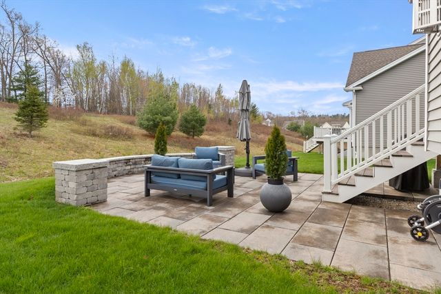 64 Pine Tree Dr, Methuen, MA 01844