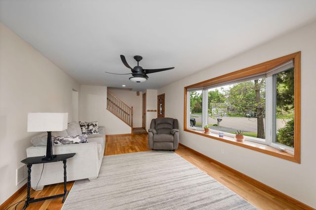 15408 Drexel Court, Apple Valley, MN 55124
