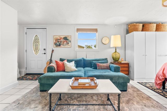 2244 8TH AVENUE N, St Petersburg, FL 33713