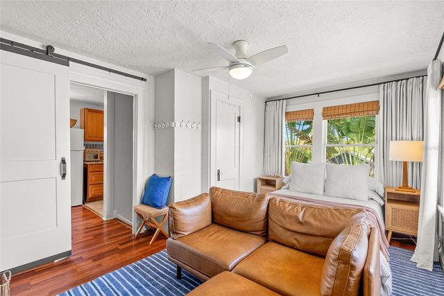 2244 8TH AVENUE N, St Petersburg, FL 33713