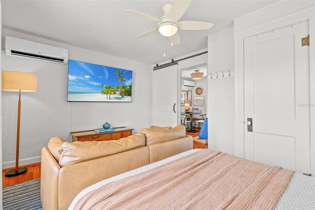 2244 8TH AVENUE N, St Petersburg, FL 33713