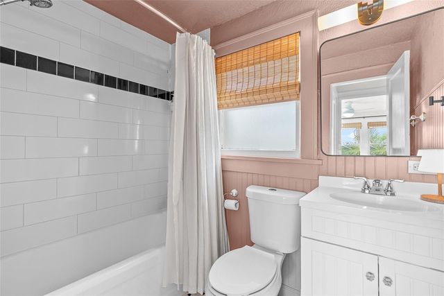 2244 8TH AVENUE N, St Petersburg, FL 33713