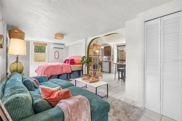 2244 8TH AVENUE N, St Petersburg, FL 33713