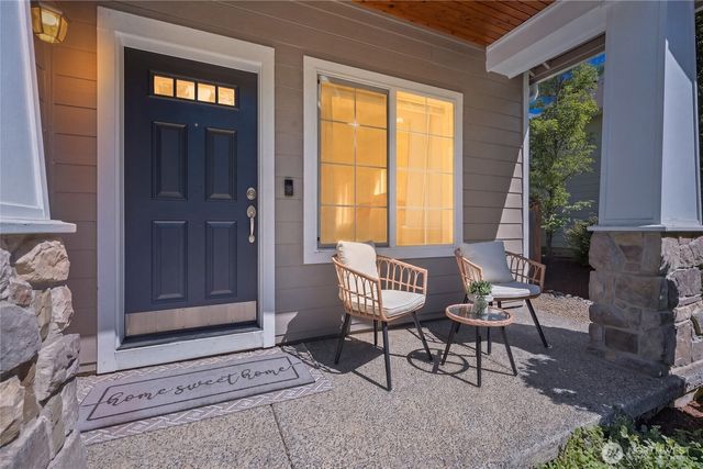 7927 NE 87th Place, Marysville, WA 98270