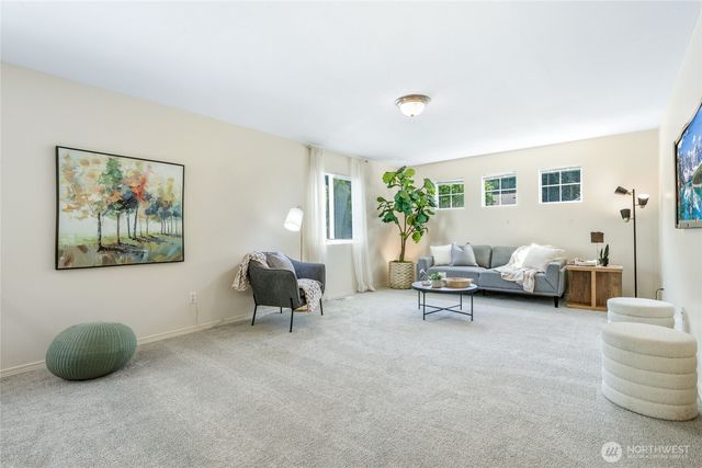 7927 NE 87th Place, Marysville, WA 98270
