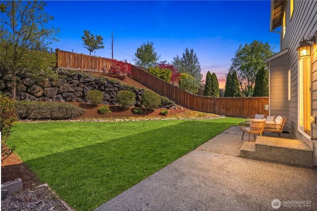 7927 NE 87th Place, Marysville, WA 98270