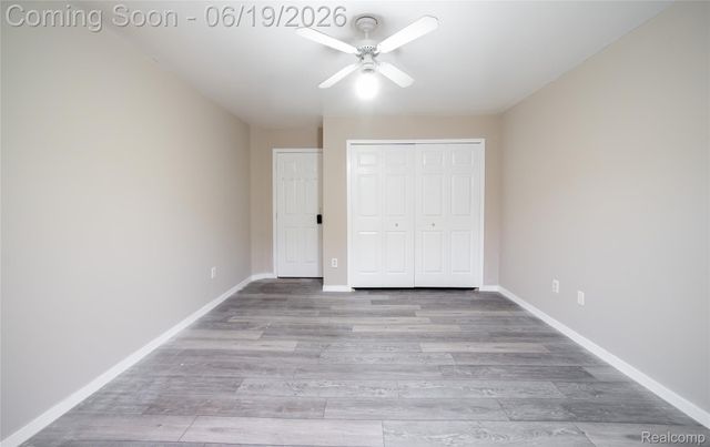 7386 Woodlore Drive, West Bloomfield Charter Township, MI 48323