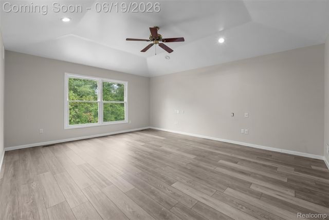 7386 Woodlore Drive, West Bloomfield Charter Township, MI 48323
