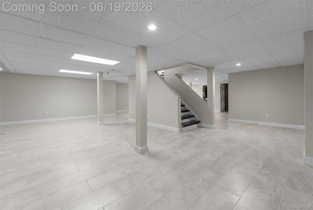 7386 Woodlore Drive, West Bloomfield Charter Township, MI 48323