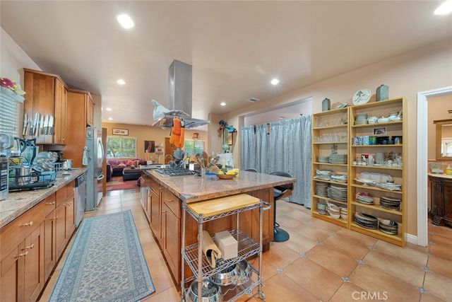 2516 Elsinore Street, Los Angeles, CA 90026