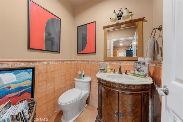 2516 Elsinore Street, Los Angeles, CA 90026