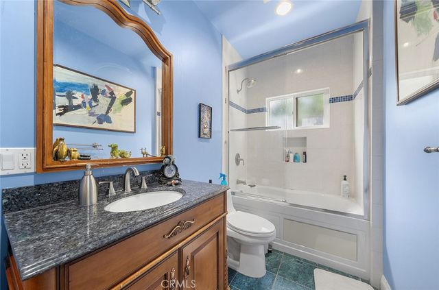 2516 Elsinore Street, Los Angeles, CA 90026
