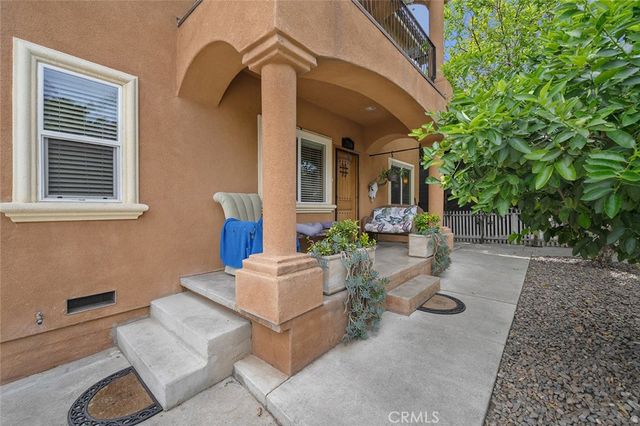 2516 Elsinore Street, Los Angeles, CA 90026