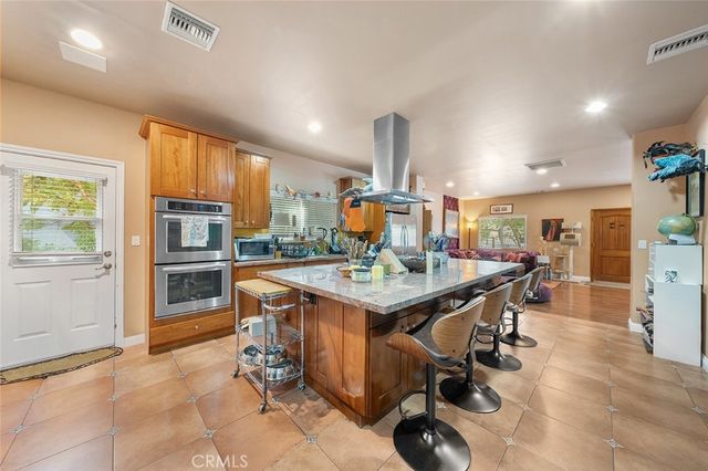 2516 Elsinore Street, Los Angeles, CA 90026