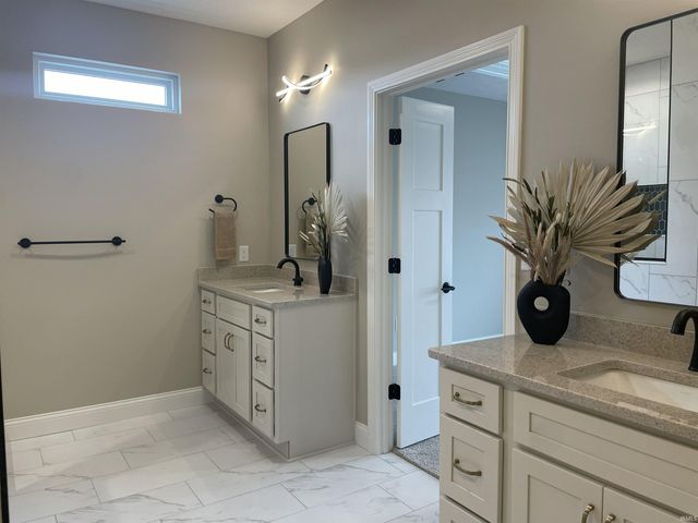 889 Ravenstone Drive, Lafayette, IN 47909