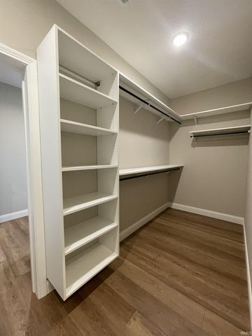 889 Ravenstone Drive, Lafayette, IN 47909