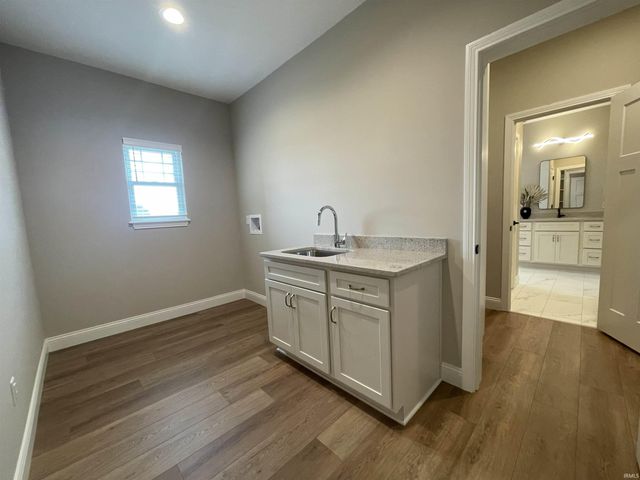 889 Ravenstone Drive, Lafayette, IN 47909