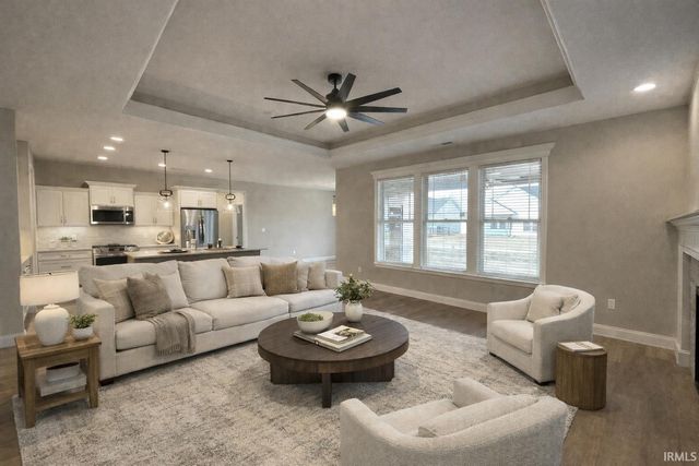 889 Ravenstone Drive, Lafayette, IN 47909