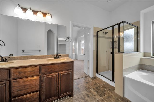 110 S Meadow Drive, Ferris, TX 75125