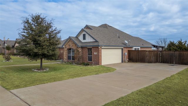 110 S Meadow Drive, Ferris, TX 75125