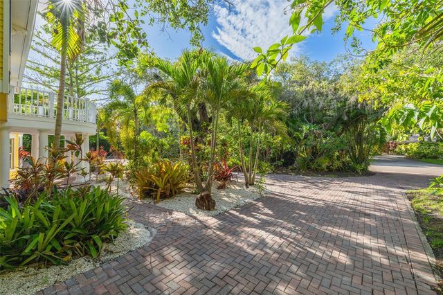 1821 OAK CREEK DRIVE, Dunedin, FL 34698