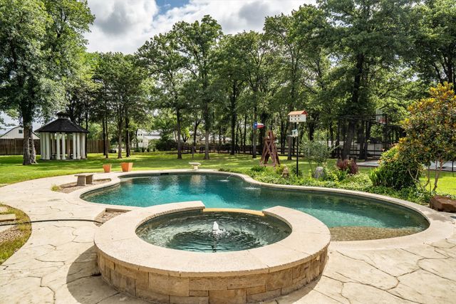 980 Ranch Road, Copper Canyon, TX 76226