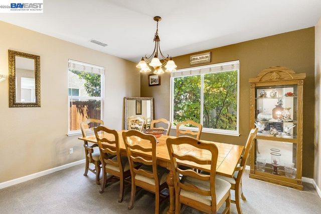 4746 Mammouth Ln, Oakley, CA 94561