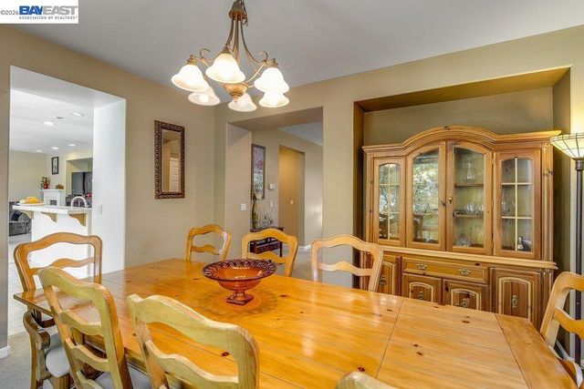 4746 Mammouth Ln, Oakley, CA 94561