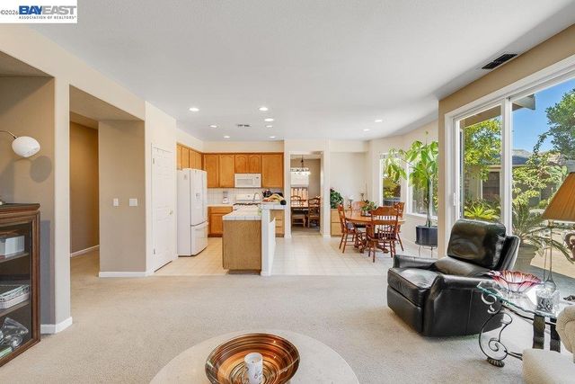 4746 Mammouth Ln, Oakley, CA 94561