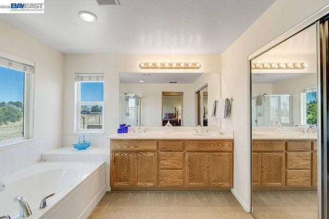 4746 Mammouth Ln, Oakley, CA 94561