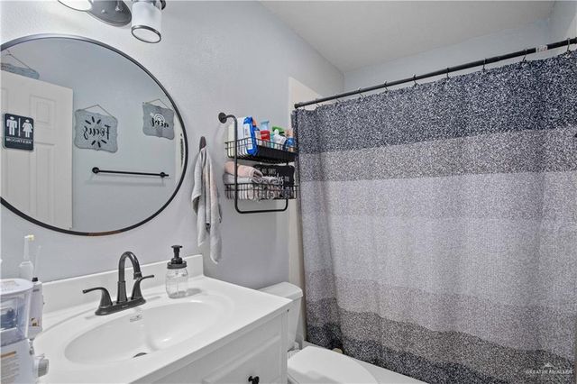 2705 N Alamo Road, Edinburg, TX 78542