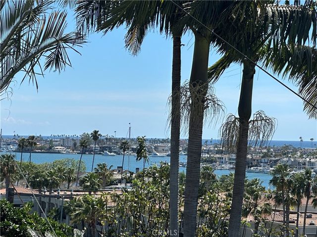 1221 Kings Road, Newport Beach, CA 92663