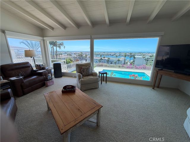 1221 Kings Road, Newport Beach, CA 92663