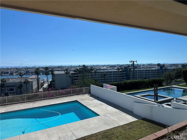 1221 Kings Road, Newport Beach, CA 92663