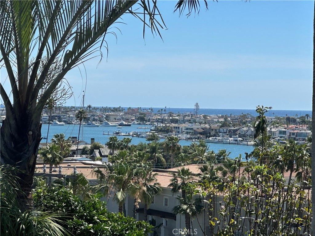 1221 Kings Road, Newport Beach, CA 92663